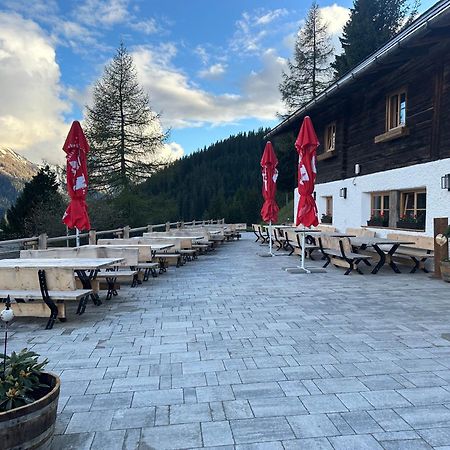 Peer Alm Hotel Navis Bagian luar foto