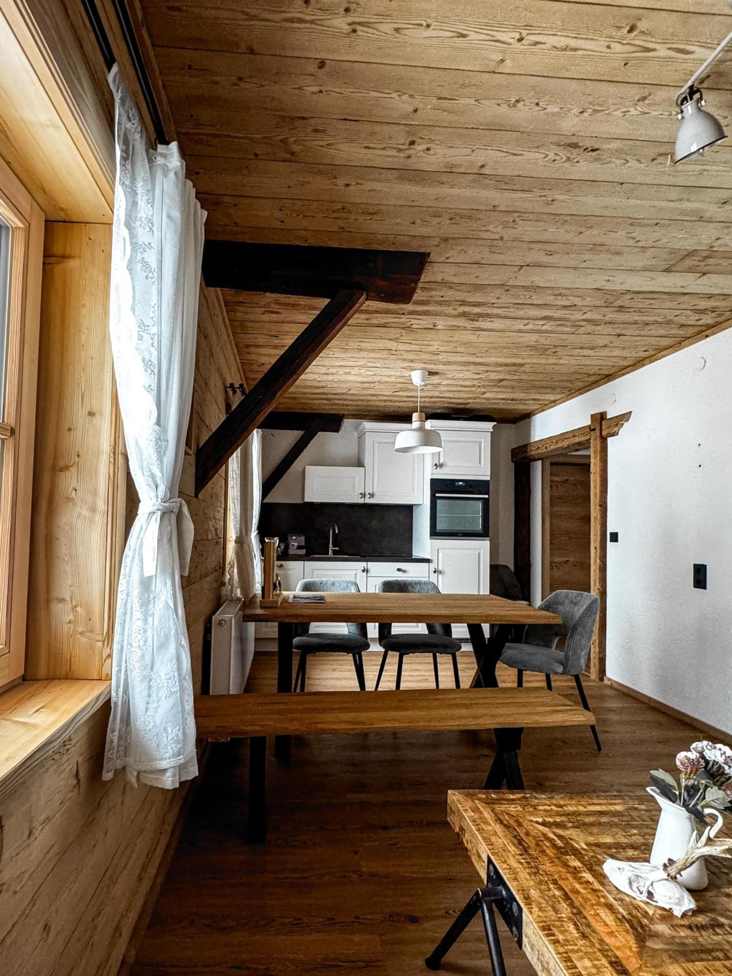 Peer Alm Hotel Navis Bagian luar foto