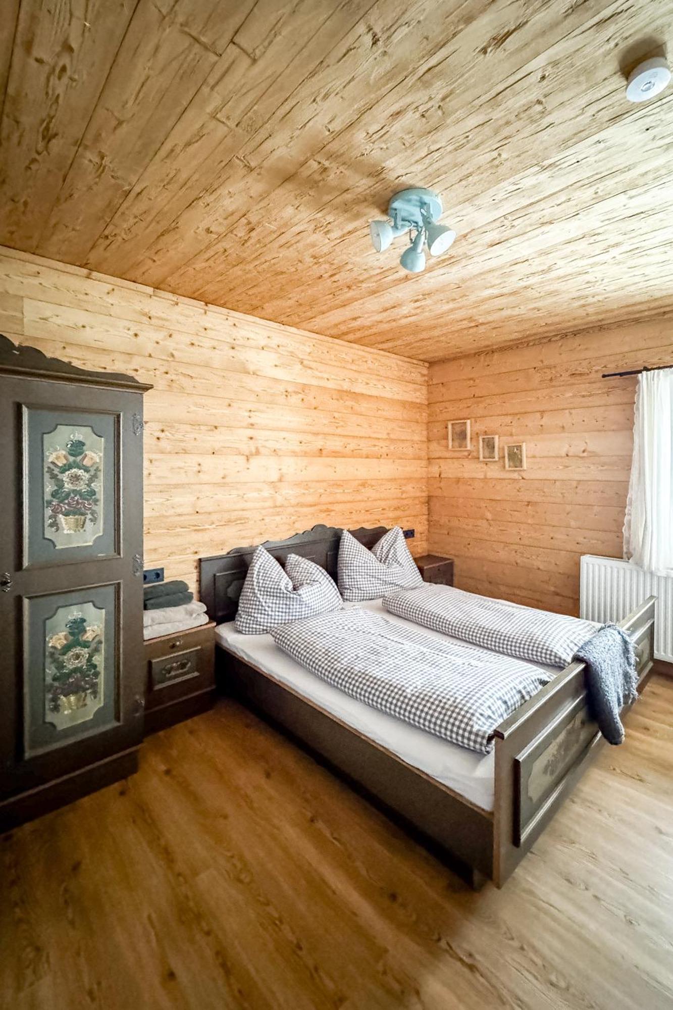 Peer Alm Hotel Navis Bagian luar foto